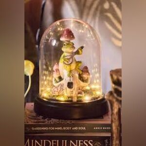 Earthbound Ribbit ‘N Blues LED Cloche Bell Jar, NIB